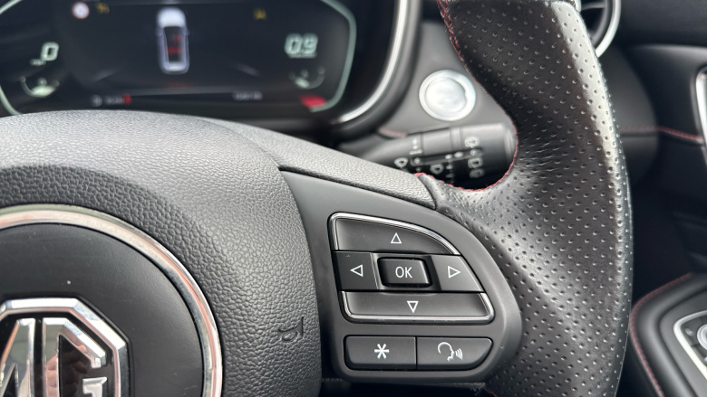 MG Hs 1.5 T-GDI Exclusive 5dr Petrol Hatchback